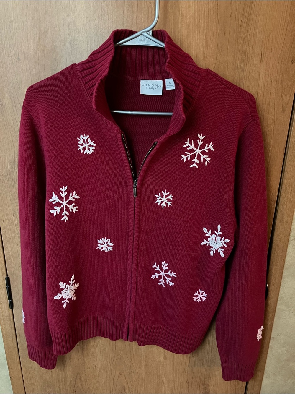 Vintage Sonoma Burgundy Zip-Up Cardigan with White Snowflake Accents Size L